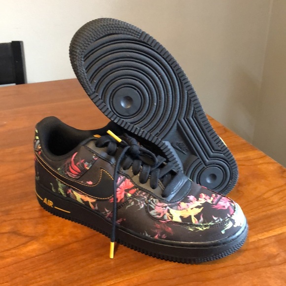 nike air force 1 lv8 floral
